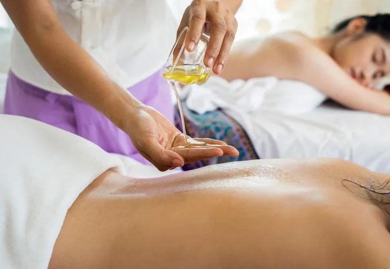 Treatments _with_Olive-Oil _for Soul_and_Body
